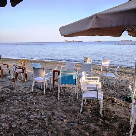 Fantastic 1 Bed Apartment By The Sea Opposite 4 Seasons Limassol Ngoại thất bức ảnh