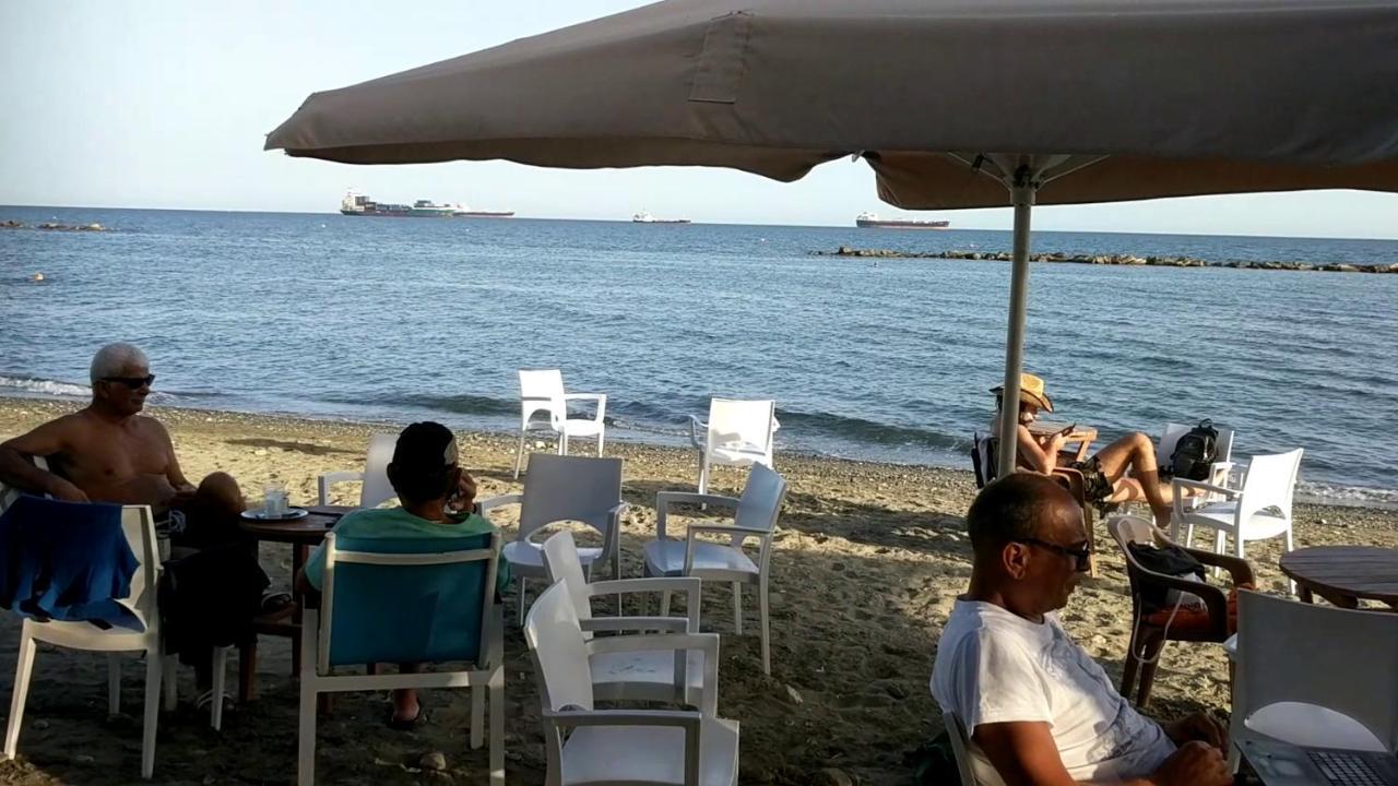 Fantastic 1 Bed Apartment By The Sea Opposite 4 Seasons Limassol Ngoại thất bức ảnh