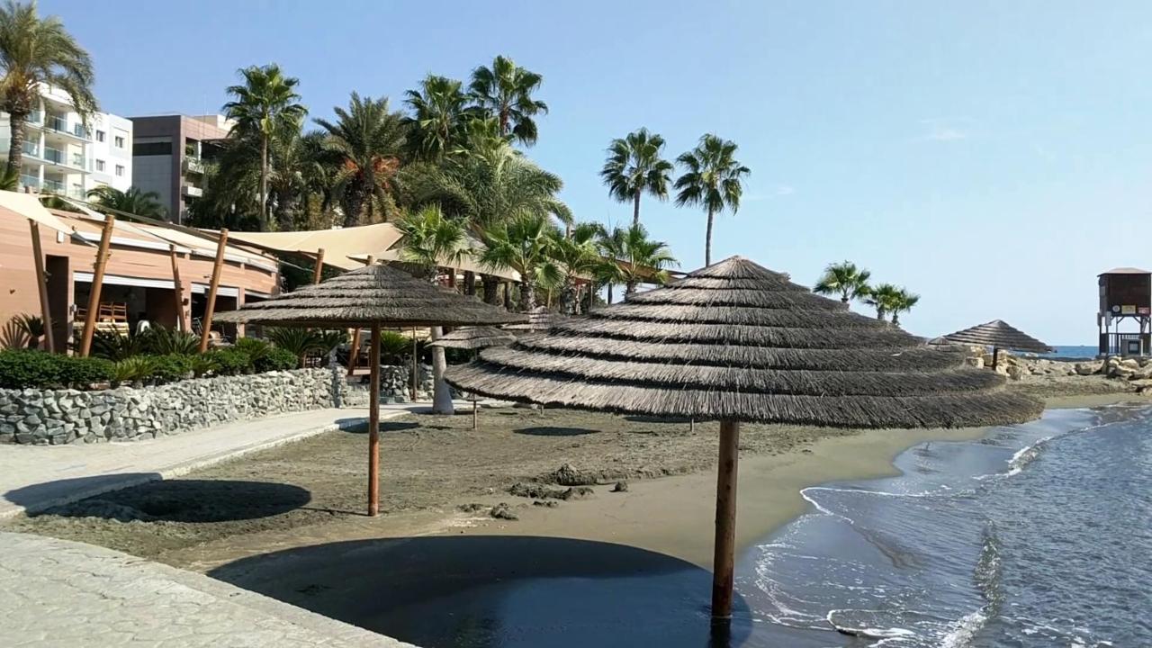 Fantastic 1 Bed Apartment By The Sea Opposite 4 Seasons Limassol Ngoại thất bức ảnh
