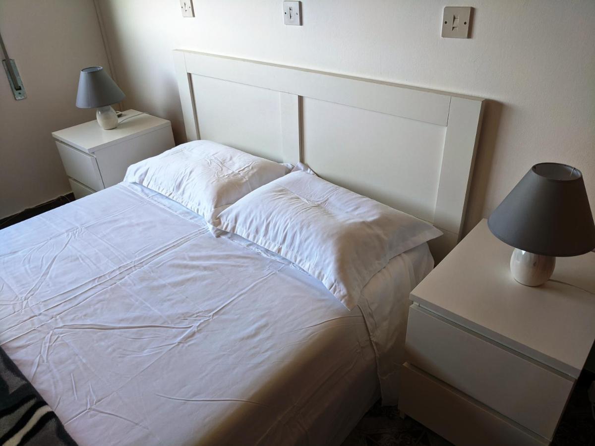 Fantastic 1 Bed Apartment By The Sea Opposite 4 Seasons Limassol Ngoại thất bức ảnh