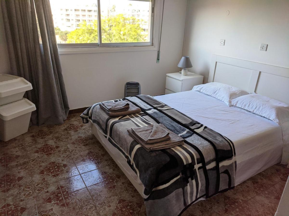 Fantastic 1 Bed Apartment By The Sea Opposite 4 Seasons Limassol Ngoại thất bức ảnh