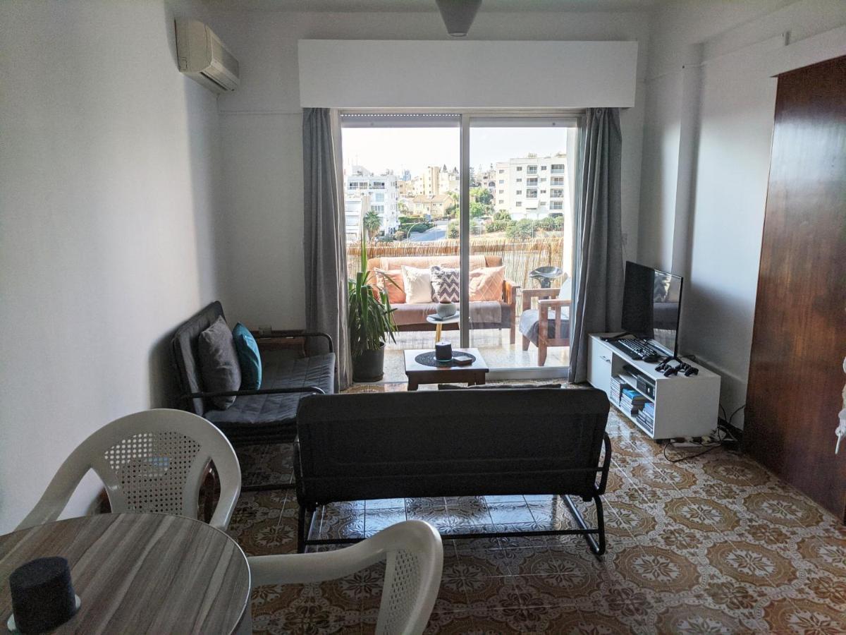 Fantastic 1 Bed Apartment By The Sea Opposite 4 Seasons Limassol Ngoại thất bức ảnh