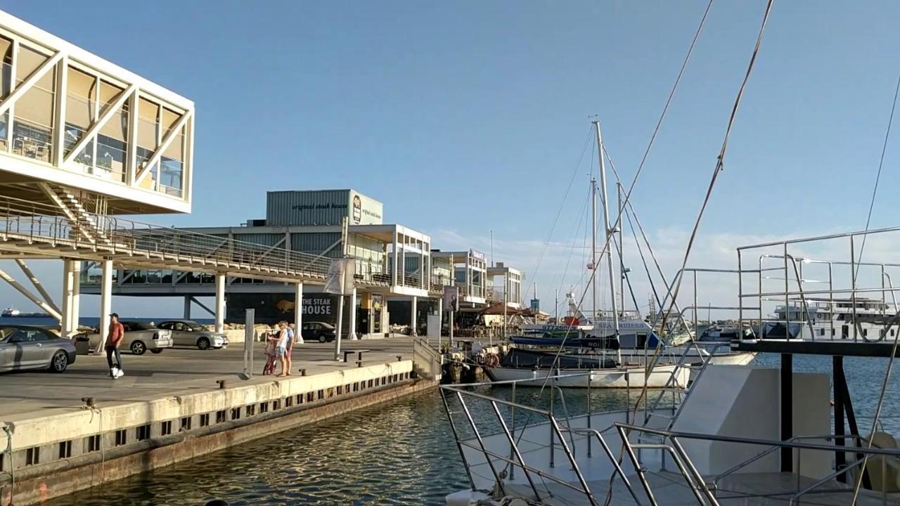 Fantastic 1 Bed Apartment By The Sea Opposite 4 Seasons Limassol Ngoại thất bức ảnh