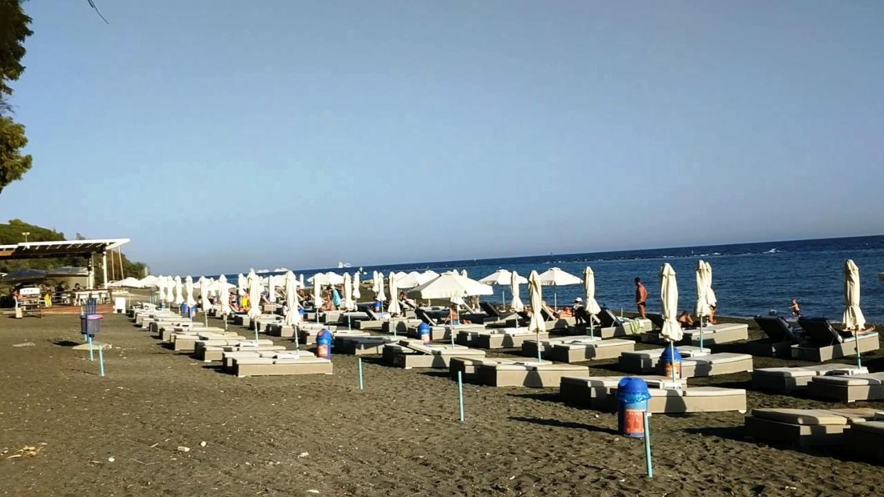 Fantastic 1 Bed Apartment By The Sea Opposite 4 Seasons Limassol Ngoại thất bức ảnh